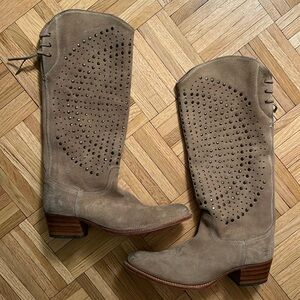 Frye women’s tan suede western-style studded tall boots. Sz 9. Great condition!
